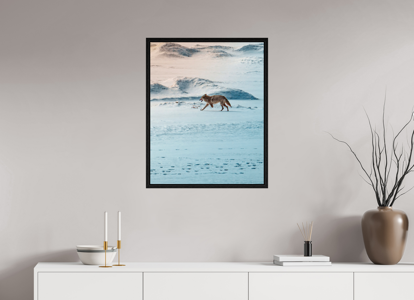 60 x 75 cm, Floater Frame Coyote on the frozen river